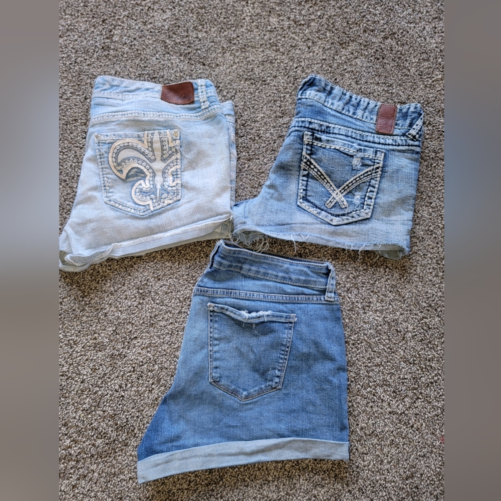 Stylish Denim Shorts Trio